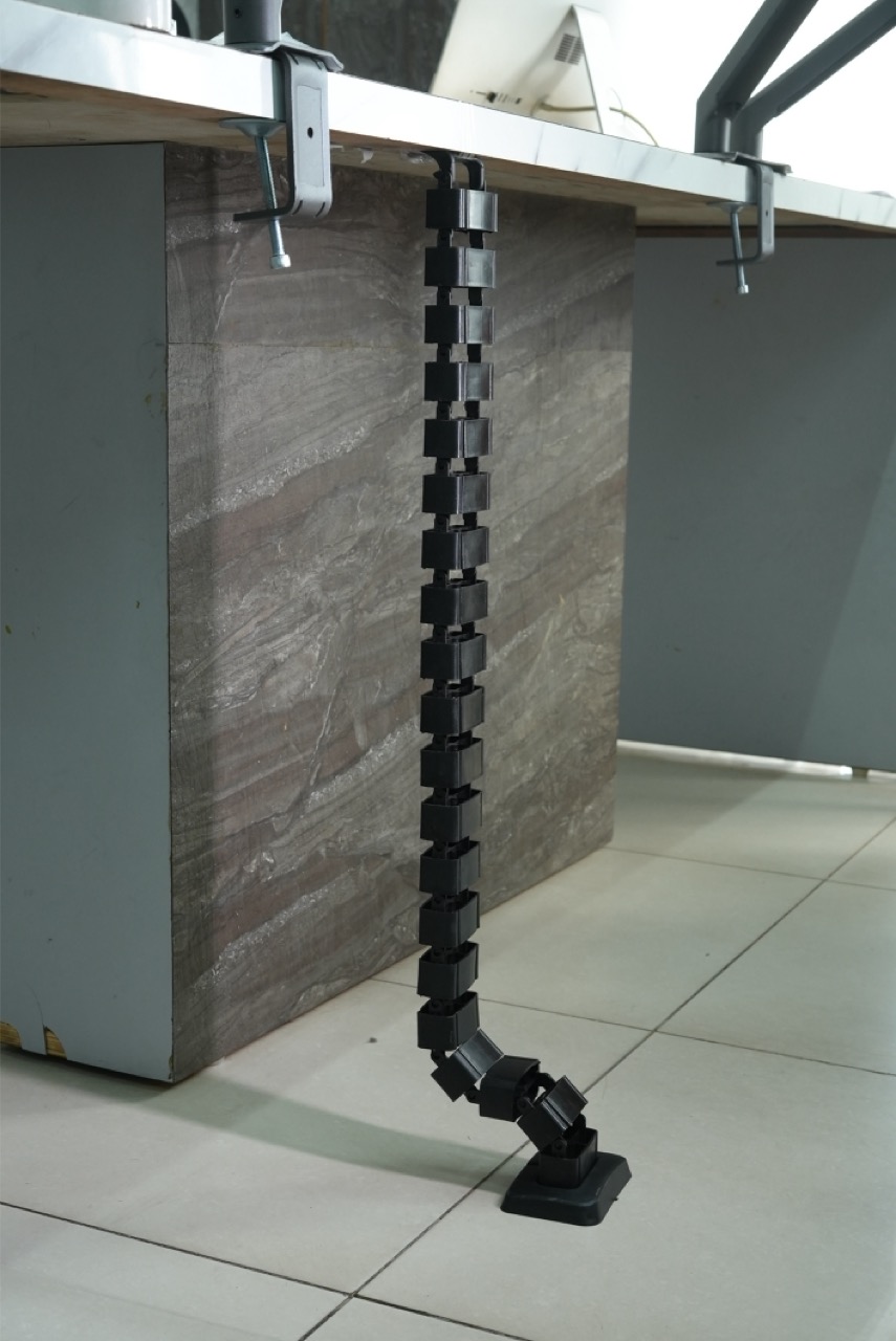 Spinal cable organizer close-up view